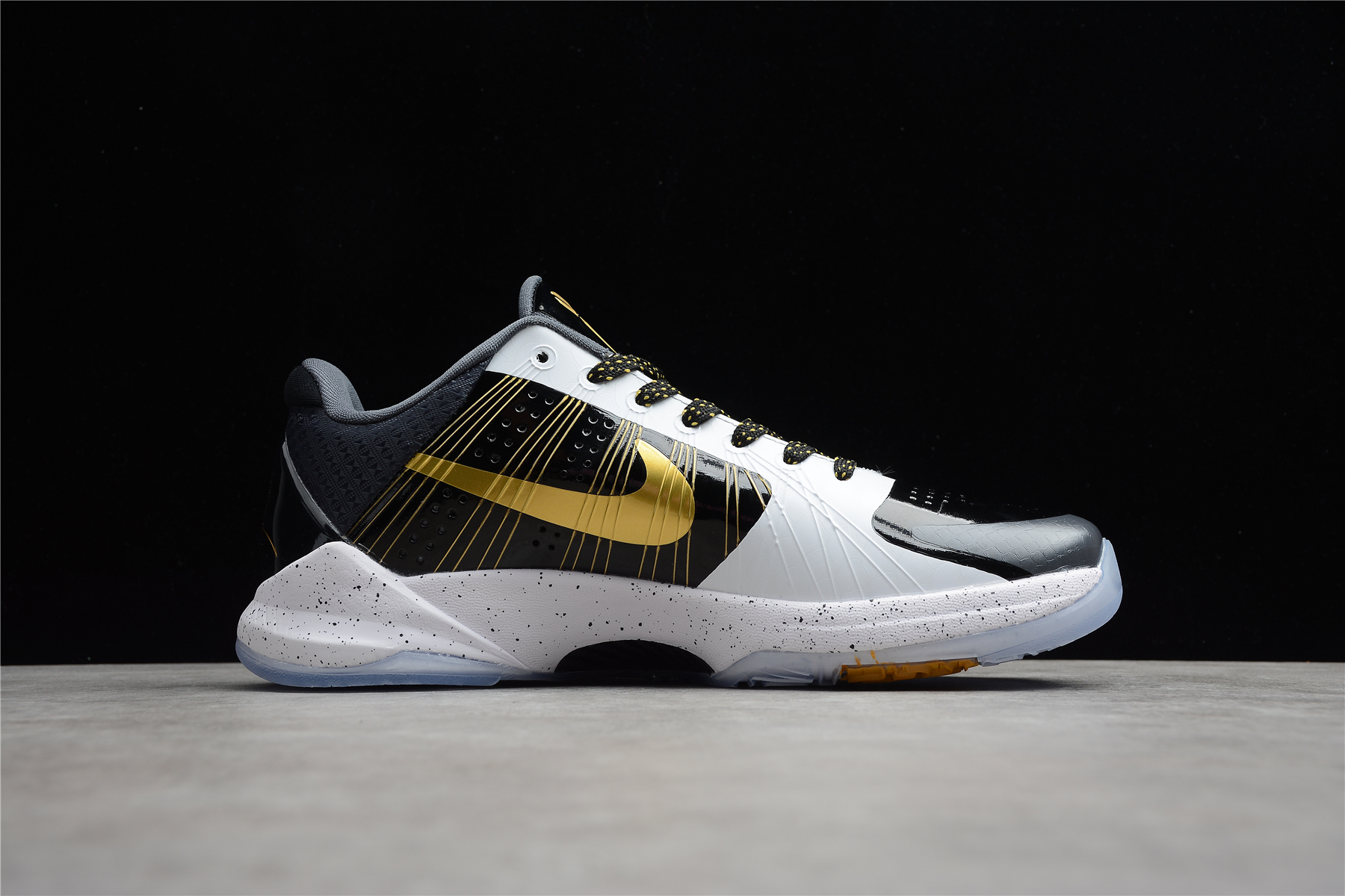 Nike Kobe 5 Black and gold